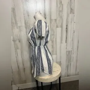 Dress White Size M thumbnail 3