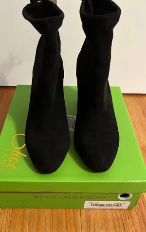 Black Suede Heeled Shoes Size 9 thumbnail 5