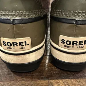 Sorel Women's Red Plaid and Olive Lace Up Boots thumbnail 9