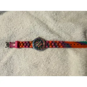 Accutime Women's Multi-color Rainbow Flower Silicone Analog‎ Quartz Watch thumbnail 6
