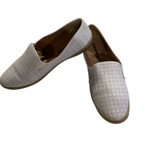 Clark’s Elaina Ruby Red White Espadrilles Women’s size 10 thumbnail 1