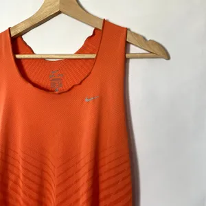 Nike dri‎ fit rolled hem vintage running tank top women's size L racerback style thumbnail 2