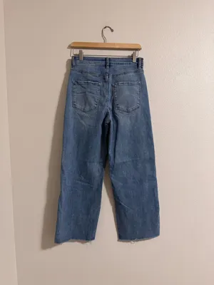 Straight Leg Women's Jeans in Classic Blue Wash thumbnail 2