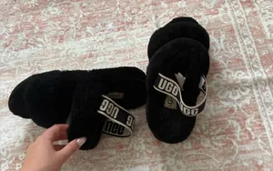 UGG Slippers thumbnail 2