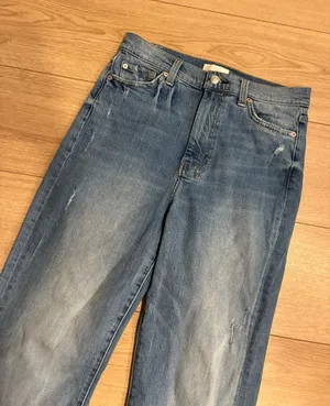 7 for All Mankind Women’s Ultra High Rise Dojo Jean Distressed Size 28 thumbnail 1