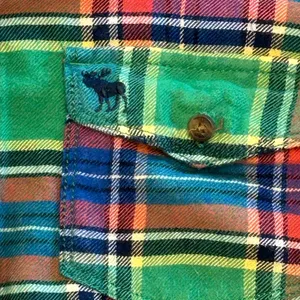 VTG Y2K Abercrombie & Fitch XS Green Plaid Flannel Shirt Moose logo Fitted fall thumbnail 4