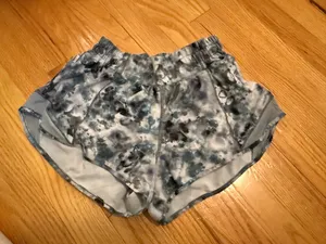 Lululemon Blue Hotty Hot 2.5" thumbnail 1