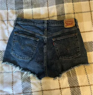 Levi’s 501 Jean Shorts thumbnail 3