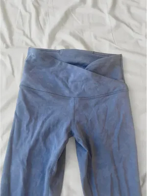 Lululemon Blue Tie Dye Crossover Waist Leggings Size 2 thumbnail 2