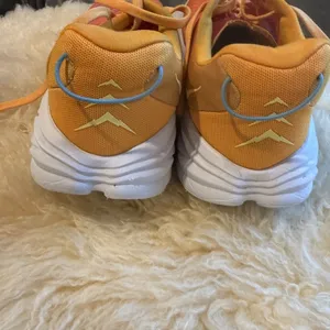 Hoka One One Rincon 3 Women's Running Shoes Size 8 B Orange, Athletic Sneakers thumbnail 5