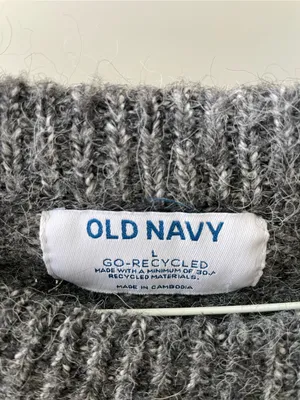 Old Navy Gray Crewneck Pullover Sweater thumbnail 2