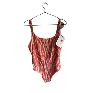 Manebi Zebra One Piece Swimsuit Pink‎ 14 / 16 thumbnail 2