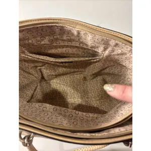 Guess Handbag Purse‎ Satchel Beige Tan 1981 Rope Handle Design Classic thumbnail 11