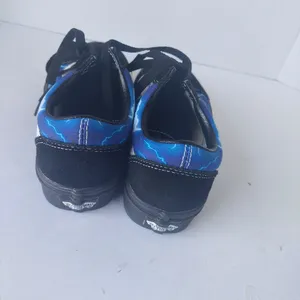 Van’s Black Blue Lightning Barely Worn Mens 5.5 Womens 7 thumbnail 4