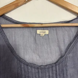 Aerie Sheer Short Sleeve Blouse Womens XL Beachy Nautical Flowy‎ Preppy Cottage thumbnail 5