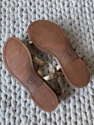 Naturalizer Gold Fifi Toe Loop Flat Sandal, size 7 thumbnail 13