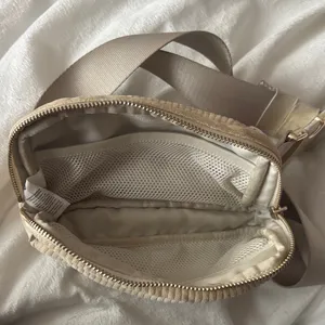 Lululemon Bone and Gold Belt Bag thumbnail 4