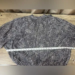 Anthropologie Sydney Dolman‎ Sleeve Blouse size small thumbnail 7