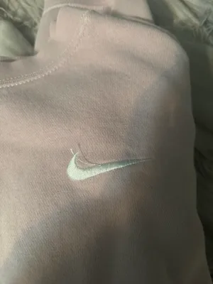 Nike Oversized Cropped Crewneck thumbnail 3