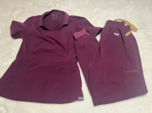 FIGS Scrubs Set thumbnail 4