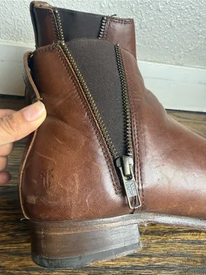 Frye Carly Zip Chelsea‎ Boots Women’s Brown Leather Ankle Booties Size 6.B thumbnail 4