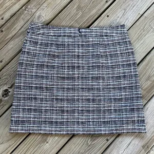 LOFT Classic Tweed Mini Skirt Blue, Pink, Black And White Size 12. NEW thumbnail 2