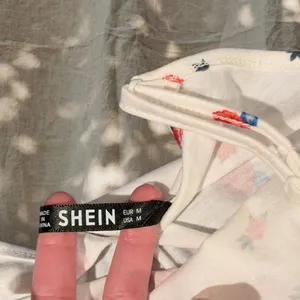 SHEIN Rose Floral Cami Top thumbnail 4