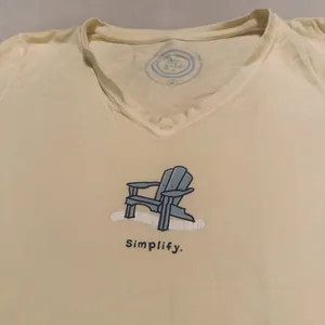 Life Is Good Crusher T-Shirt Womens M Simplify Yellow short Sleeve beach chair thumbnail 3