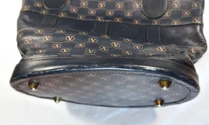 VINTAGE Valentino Garavani Monogram Tote Shoulder Bag & Matching Pouch Clutch thumbnail 12