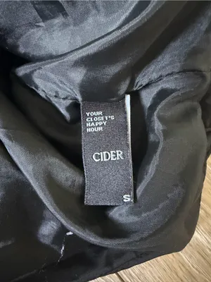 Cider Women’s Black Puffer Jacket thumbnail 4