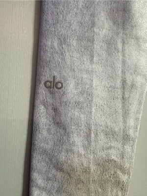 ALO Yoga White Silver High-Rise Leggings Size Small thumbnail 5