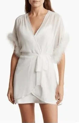 In‎ Bloom by Jonquil Faux Fur Trim Chiffon Robe Wrap, White, Medium/Large NWT thumbnail 1