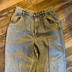 Stylish Light Blue Straight Leg Jeans / DG28 thumbnail 2