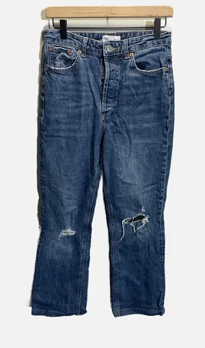 Zara Straight Leg Jeans Womens 6 Blue‎ Distressed Ripped High Rise Casual Denim thumbnail 1