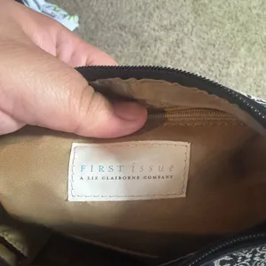 First Issue Liz‎ Claiborne Black White Geometric Damask Hobo Shoulder Bag Pocket thumbnail 4