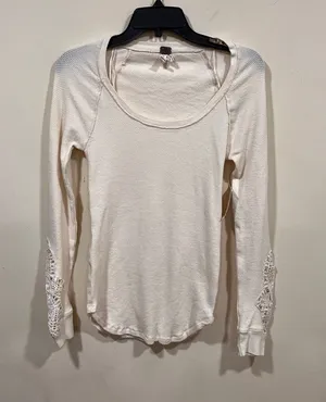 FREE PEOPLE Ivory Thermal Top Masquerade Cuff Long Sleeve Waffle Knit Cream Sz L thumbnail 1