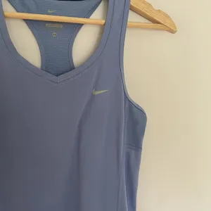 Nike Dri-fit sz XS nike‎ running top racerback athleisure lightweight v-neck thumbnail 2