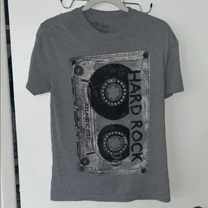 Hard Rock Cafe Vintage Cassette Gray T-Shirt Unisex size Small thumbnail 1