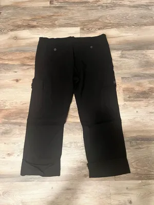 Motherhood Black Cargo Capri Pants w/Flap Pockets Large cuffed Stretch Maternity thumbnail 4