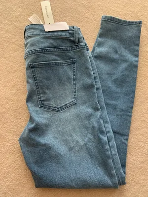 Francesca's Mid-Rise Skinny Jeans thumbnail 3