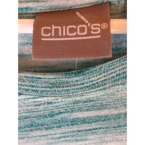 Chicos Space Dye Short Sleeve Top Teal White Size 2 Large Crew Neck Relaxed Fit thumbnail 2
