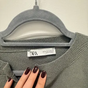 Zara olive green button down sweater thumbnail 2