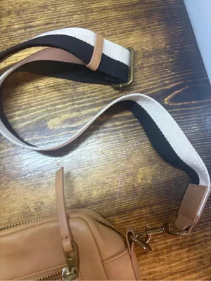 Universal Thread‎ Tan Crossbody Purse thumbnail 4