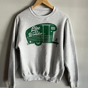 Live to Wander Camper Graphic Sweatshirt Gray RV Camping S M thumbnail 1