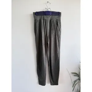 Vuori Womens‎ Heathered Charcoal Gray Pleated High Rise Tapered Joggers Pants thumbnail 2