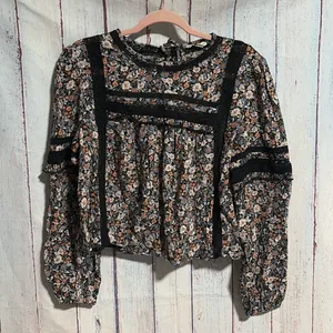 NWT American Eagle Outfitters Floral and Lace Open Back Blouse thumbnail 3