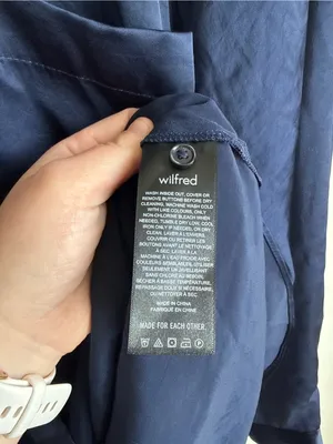 Wilfred by Aritzia Satin Button Down Blouse Navy Blue Women's Medium NWT thumbnail 10