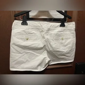 American Eagle Outfitters Women's Cream Shorts Shortie Size 10 thumbnail 2