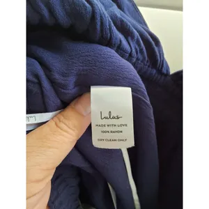 Lulus Women's L Navy Blue Textured V-Neck Tie Back NWOT Romper Jumpsuit Summer thumbnail 6