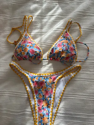 Shein Bikini Set thumbnail 1